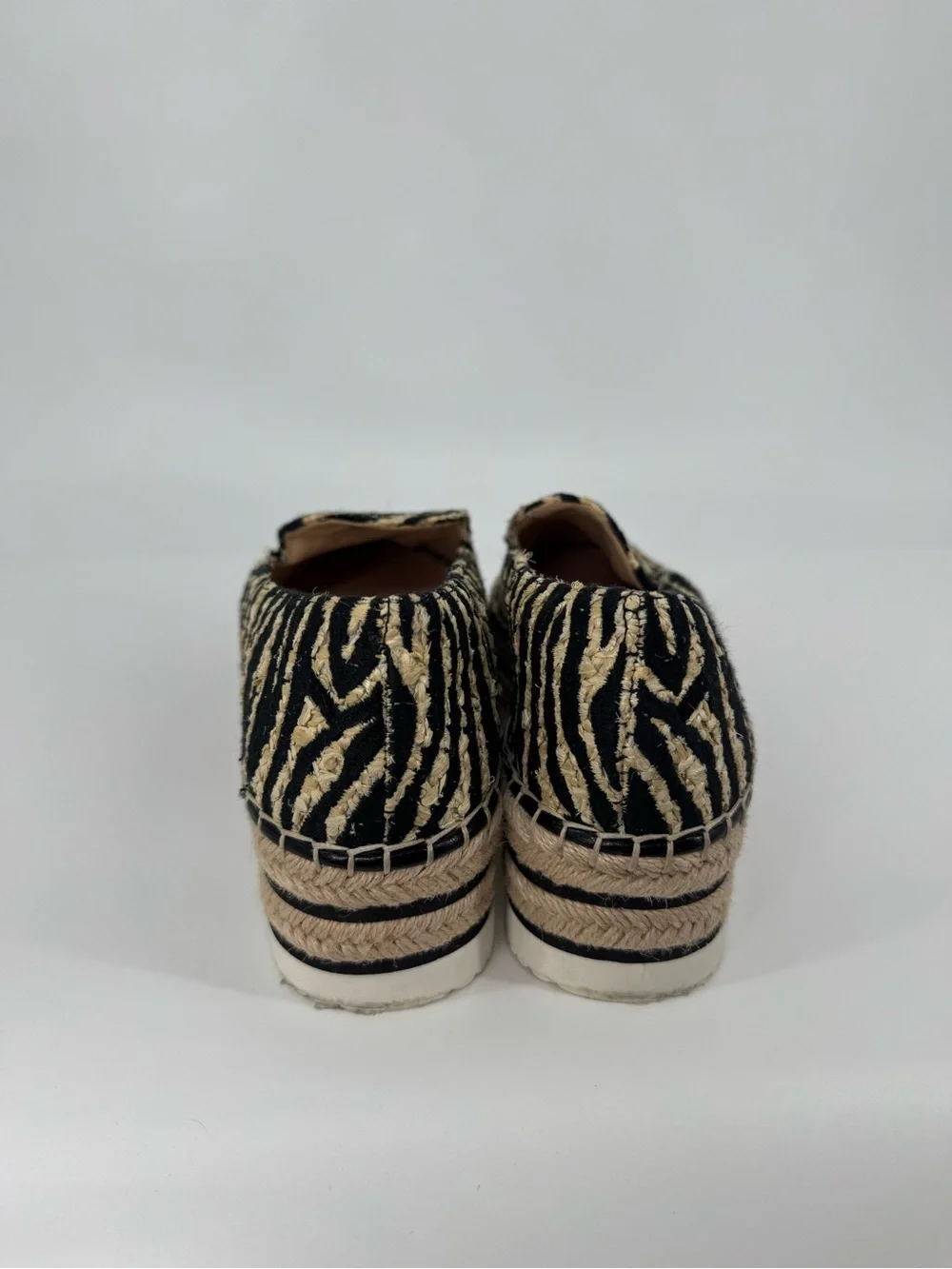 Vince Camuto Zebra Espadrille Platform Loafers Raffia Slipon Resort Chic Size 9